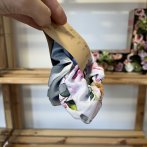 Scrunchie – růže šípková šedá - další pohled
