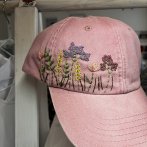 Vyšívaná kšiltovka #031 – růžová - druhý obrázek z galerie